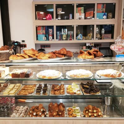 Panadería y confitería Moure en Monforte